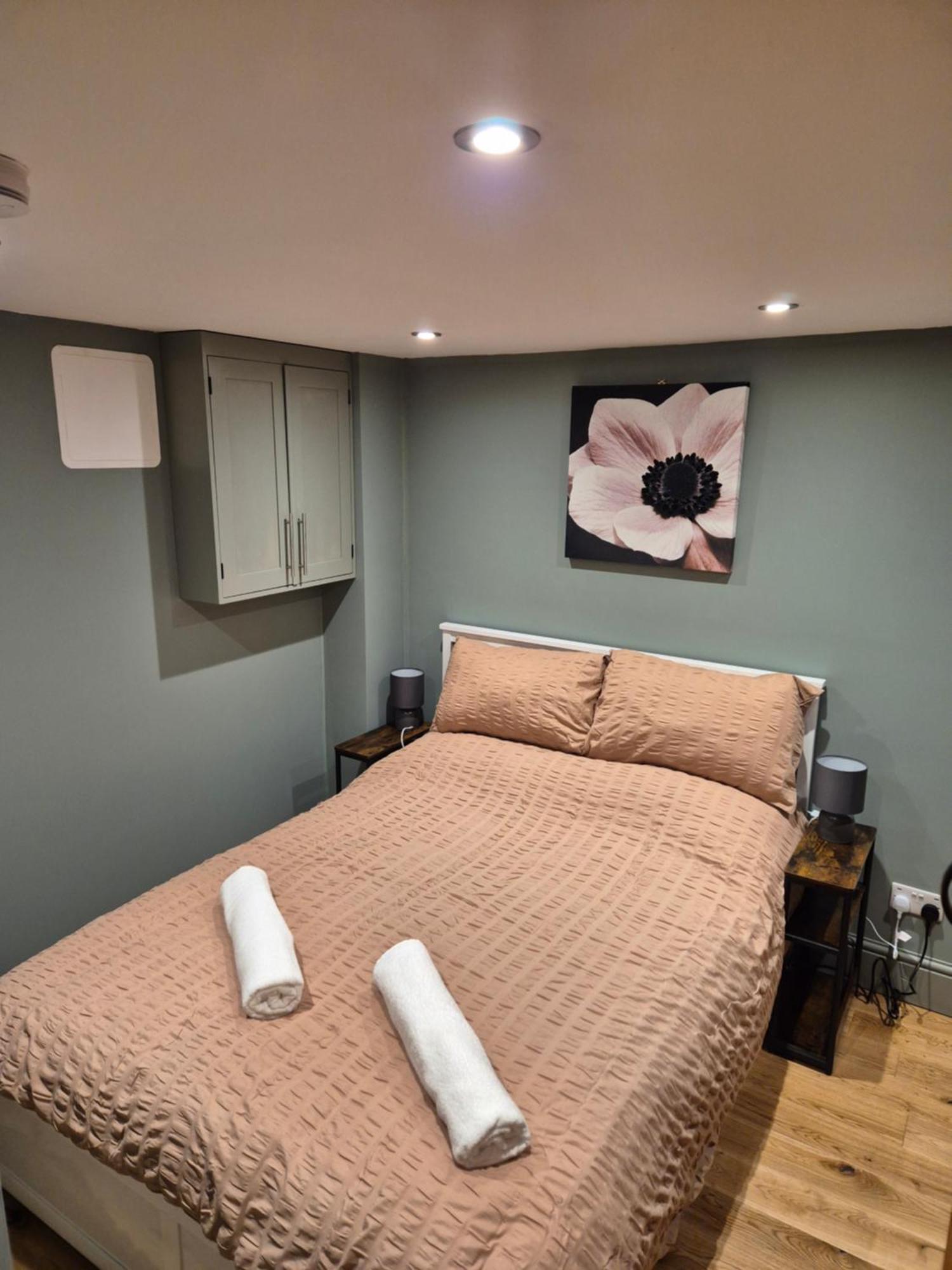 Charming 1 Bed Peak District Barn Conversion Foolow Bagian luar foto